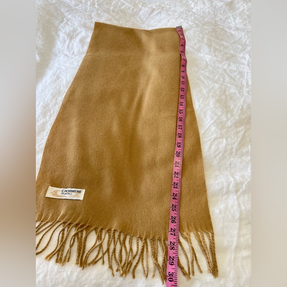 Royal Rossi | Cashmere Scarf Beige Camel Color Fringe Classic Soft Minimalist - Picture 4 of 6